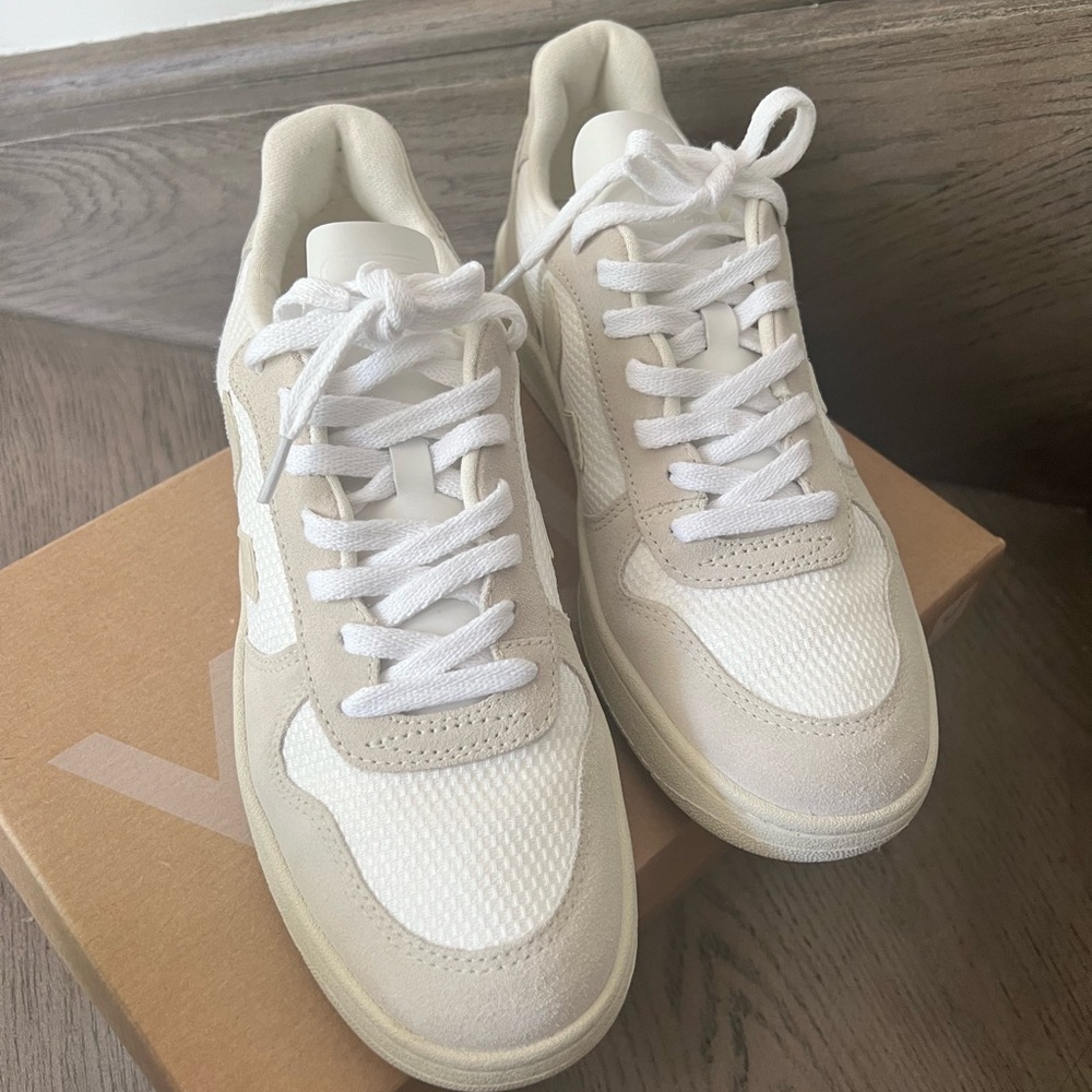 Veja V-10 Mesh White Sneakers